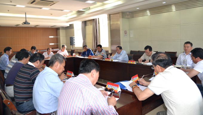 �Թ���
ר���о���ʵʡί�Կ�־�����Ҫ��ʾ����