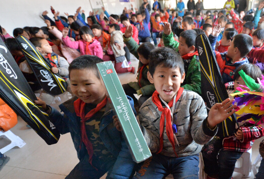 <b>�����ֲٳ���Ϊ�޻����ض�ͯ��ȥ��������</b>