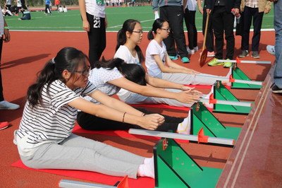 �ҹ�ѧ�����ʽ�������豸ʵ�������ʼ�