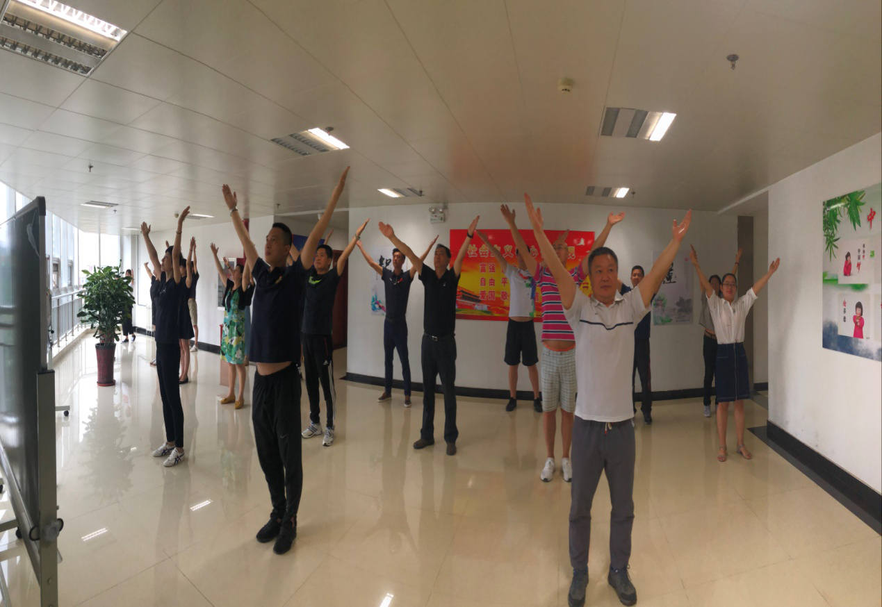 ���������٣���Ч�����������Թ���
�����˶��������Ŀ�չ����ٻ