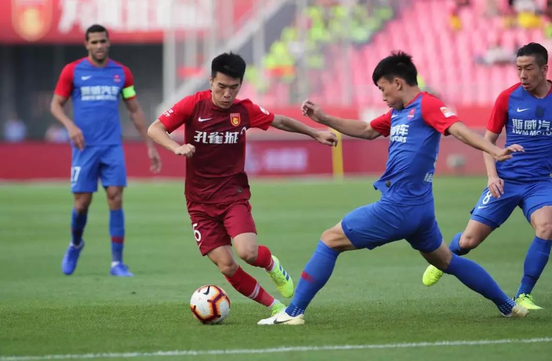 �����������˹�� �ӱ������Ҹ�����ӭ��ʤ