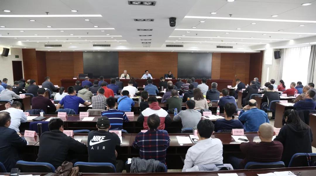 ʡ���������и�У��ѩ�˶��Ṥ����ѵ