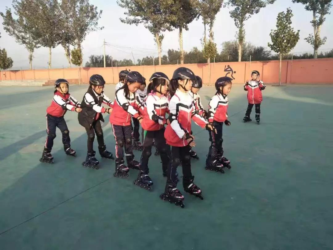 �����׽��ѩ�˶��ἴ����Ļ��