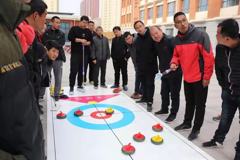 ����ؾٰ�½�ر���������ѵ