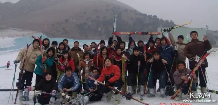 �����ڱ�ѩ֮�ǡ������ģ���ѧ���ı�ѩ������ʦ��