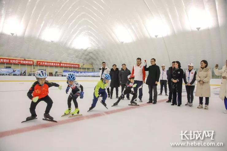 �����ڱ�ѩ֮�ǡ��������ñ�ѩ�˶��������Ӻõ�δ��