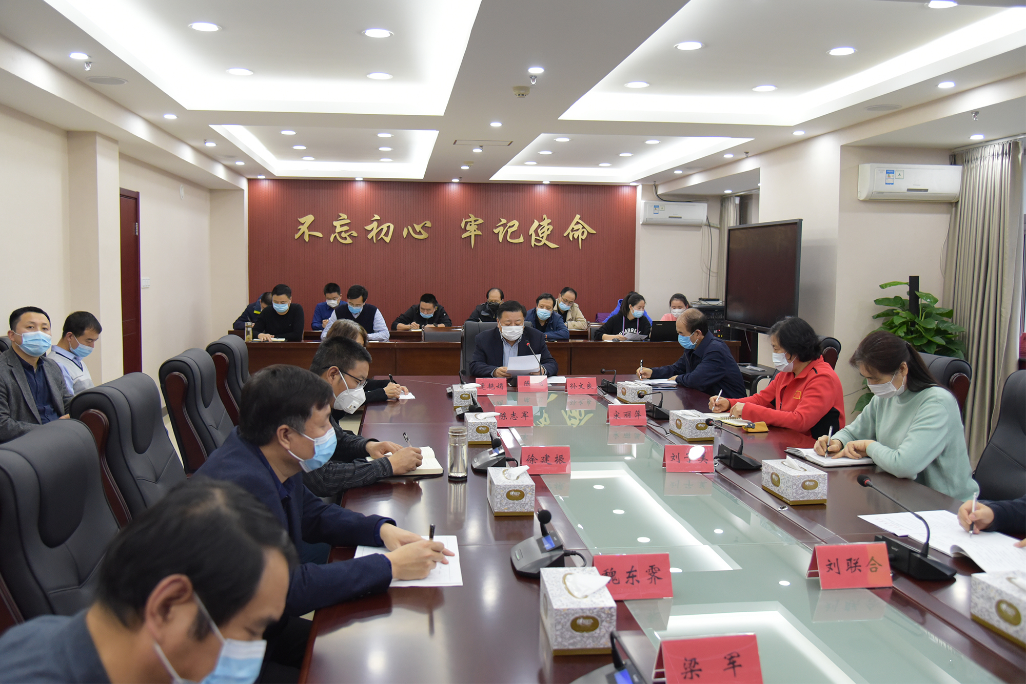 �Թ���
�ٿ���������������һ�׶���̨��Э����