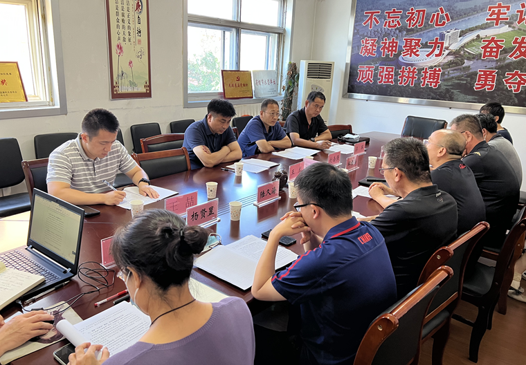 ����һ�е����г��˶����ĵ��ж�������