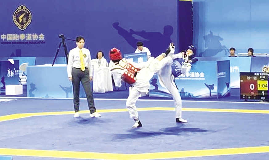 <b>�ӱ�С��ն����ȫ��������ȭ����Ӣ����Ļ</b>