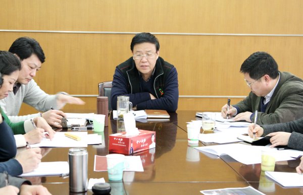 �Թ���
�ٿ�2013��ȫʡȺ����������˼·��̸��