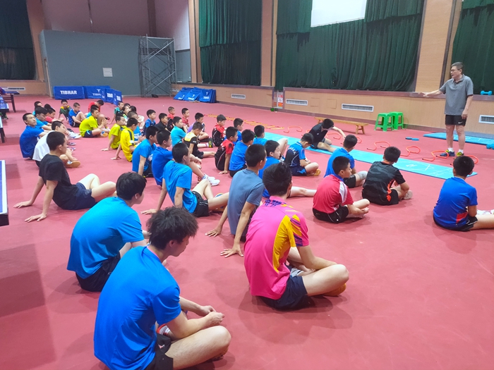 ƹ����������ѵ��ָ�����ڰ��ݺ�����ֲ�ָ������ѵ������