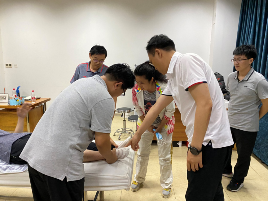 ������ҽԺ����ר�ҳ�����Ϊ��ʡ�ص��˶�Ա�����˲��������