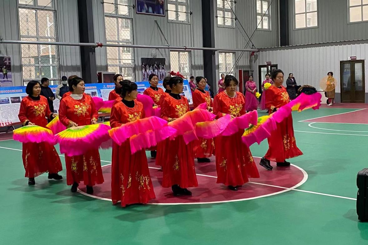 ����԰��˵�Ҹ� �����ӱ�������ƶ����ϵ�б���֮��