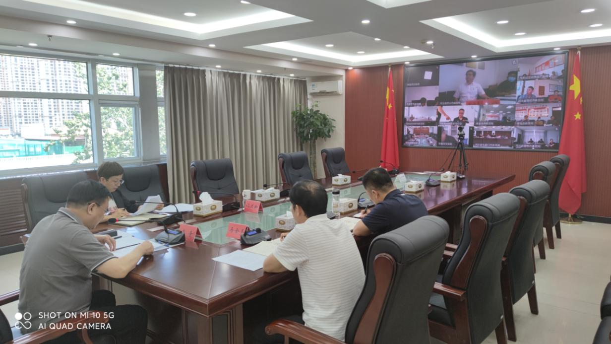 �ӱ�ʡ��ѩ�˶�������һ��ʾ���� �����������Ȼ��ٿ�