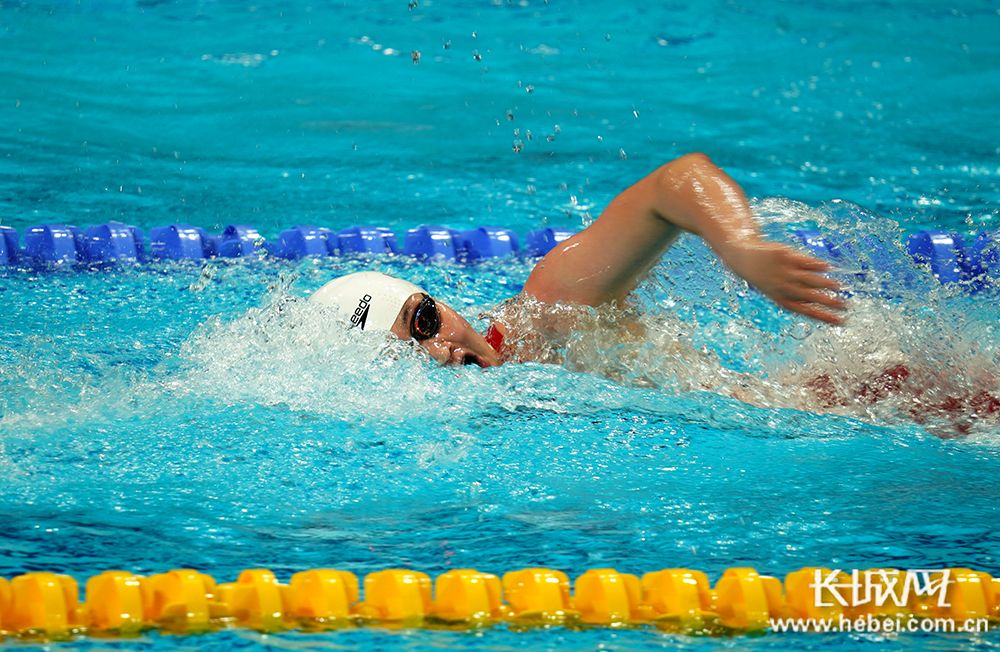 ʮ����Ů��4X200������Ӿ���� �ӱ�ն��1��1ͭ