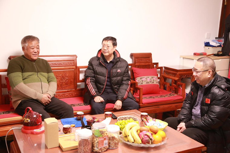 �꺮��ů�� ο��������Թ���
�쵼ο����������ͬ־