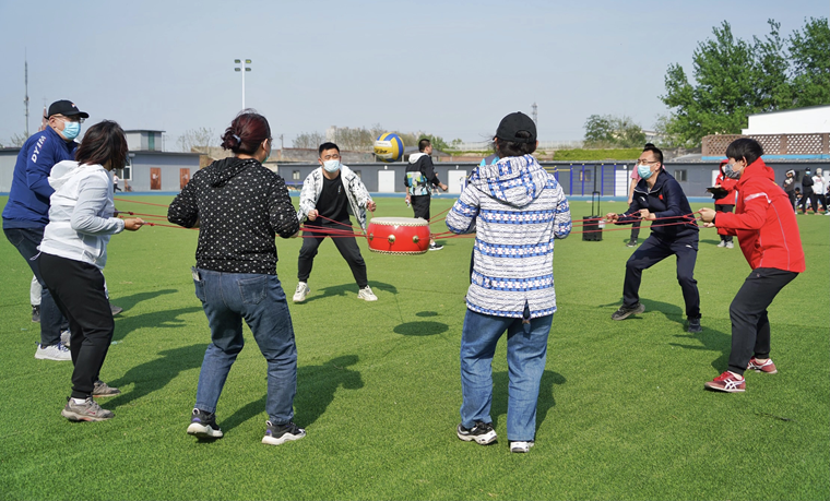 ս�����޴ٱ�ս ͬ��ϲӭ��ʮ�󡪡�����������ͬ�Ĺ�ϵ����Բ����Ļ