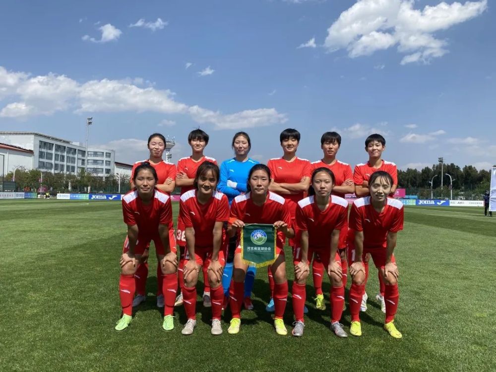 С���ź�Ʒ÷������ �ӱ�Ů��3:0��ʤ���ϼ��˾�Ů��