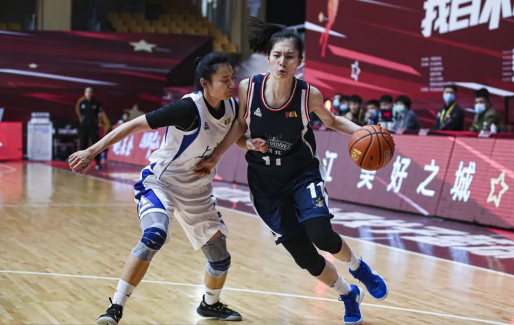 �ӱ���ˮ��Ů�������ڹ���ս������