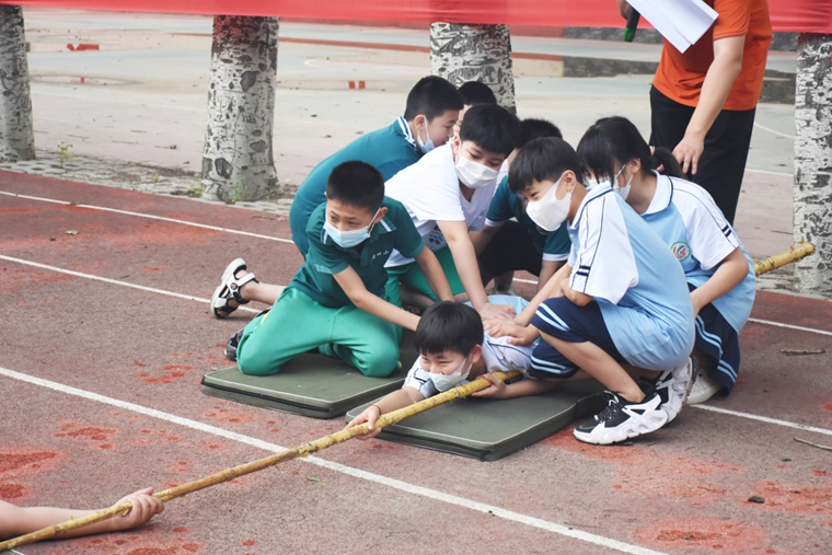 ����ˮ������У԰���ػ��ഺ���ɳ�