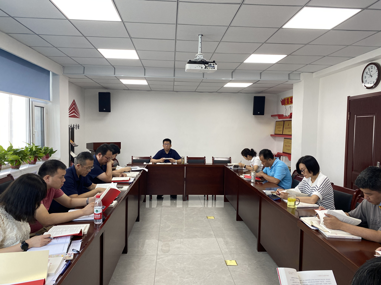 ׷Ѱ�����㼣 ����˼��ΰ�� �����ӱ������ݵ���֧ר��ѧϰ����Ⱥ�ڹ��Ϻ����ӡ���ϰ��ƽ�����㼣�����鼮