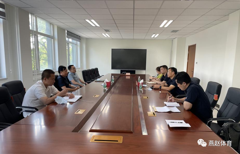 �Թ���
�����������ֺܾ������ߵ�ģ���˶��������ĶԽӻ㱨����