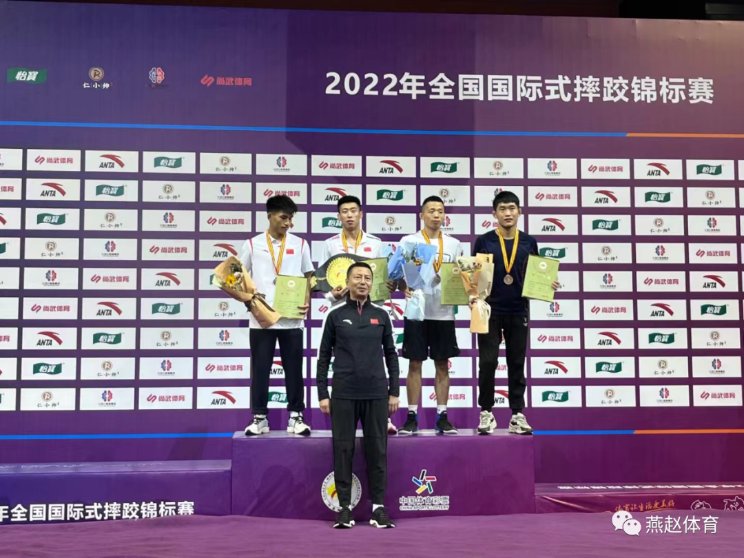 ȡ��ͻ�ƣ�ȫ������ʽˤ�ӽ�������ʡ��2��1��1ͭ