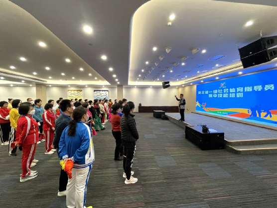 �Թ���
�����������һ���������ָ��Ա���м�����ѵ��ʽ����