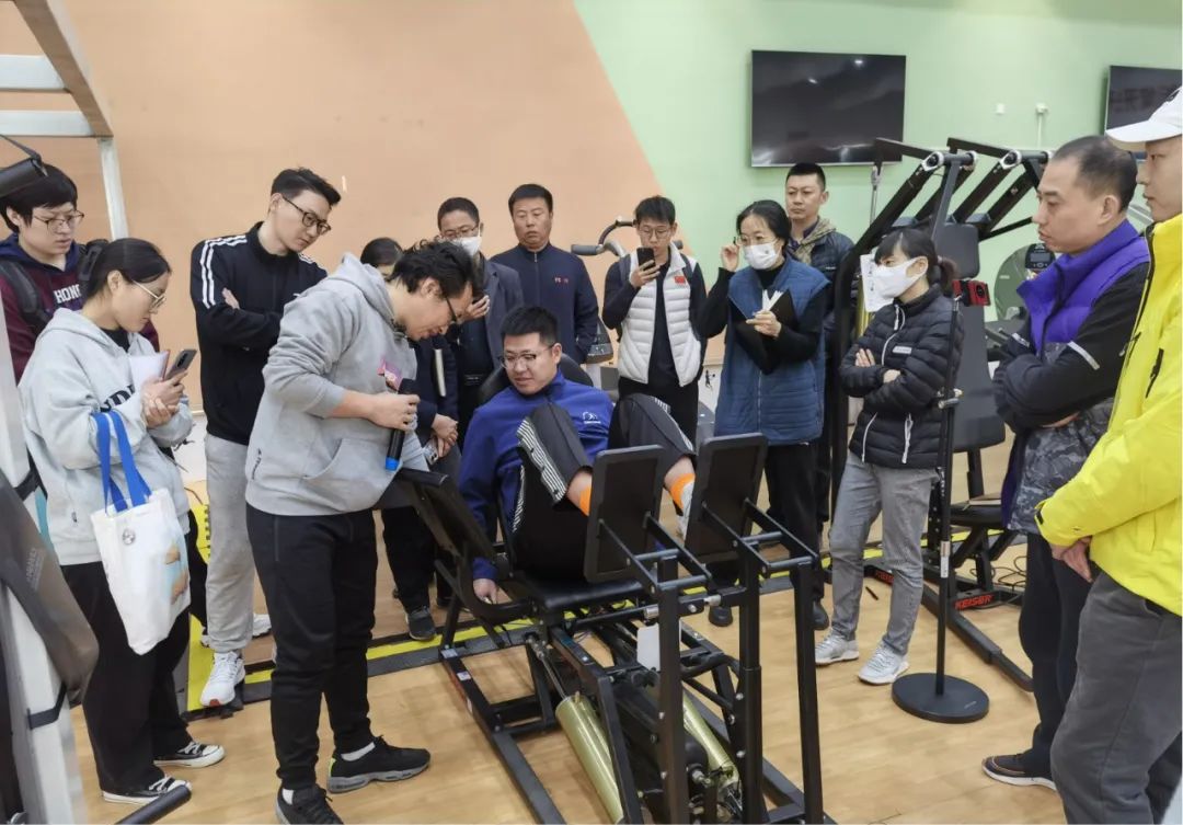 ������Ƽ�������չϵ��ҵ����ѵ�ܻ