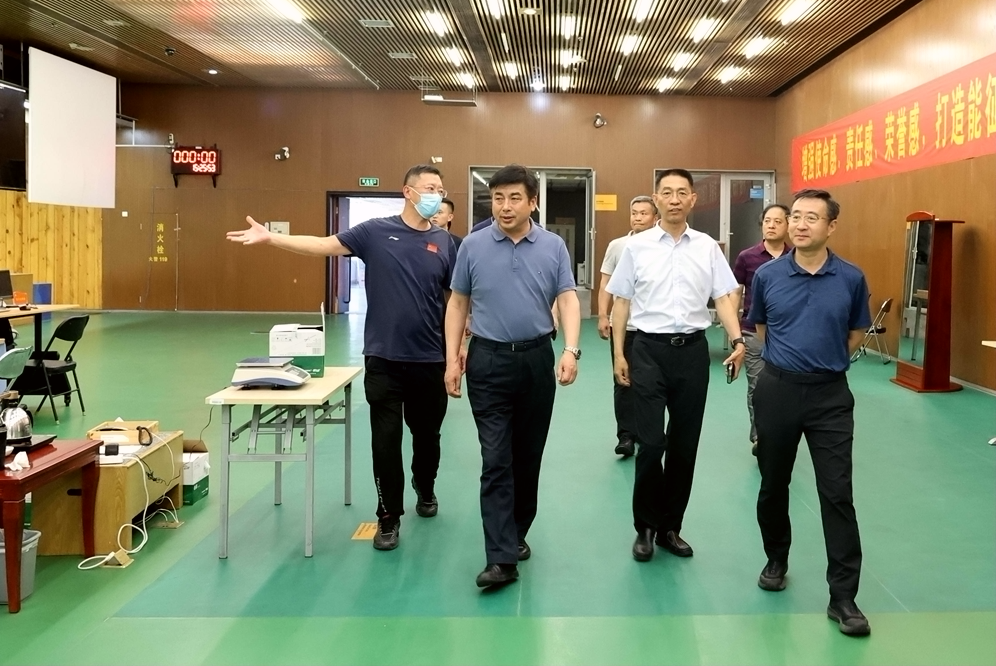 ������Ӹ����������ܾ��������˶����������߷öԽ�