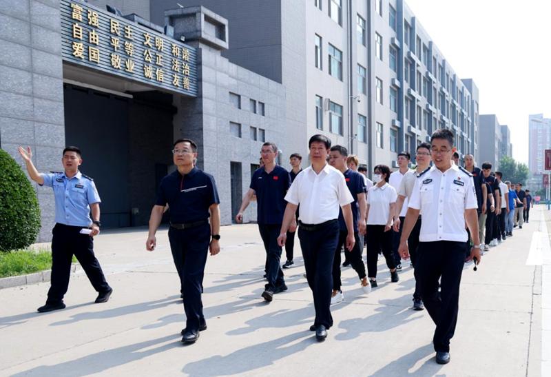 ������������ ����˼����� �Թ���
��Ա�ɲ���ʯ��ׯ������չ��ʾ�����