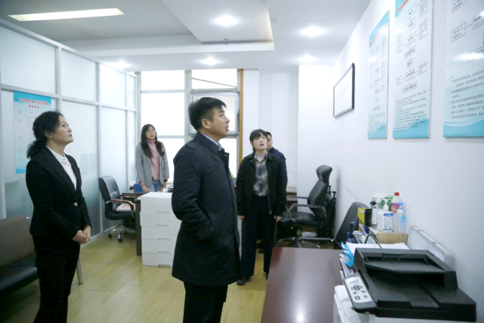 �������������ĵ���ʱǿ�� ��ǿ���θУ���׼����㣬Ϊ����ǿʡ���������������