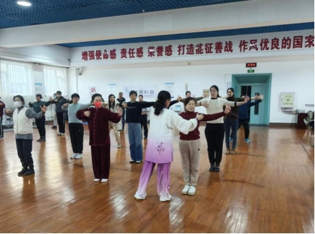 �˶ν��������ֹ�������������ѧ����������ƪ��