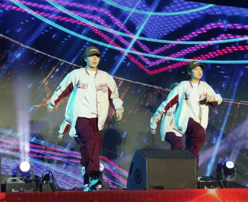 �����ڡ�� ������������ �ӱ��ﾶ���ľ���Ԫ������