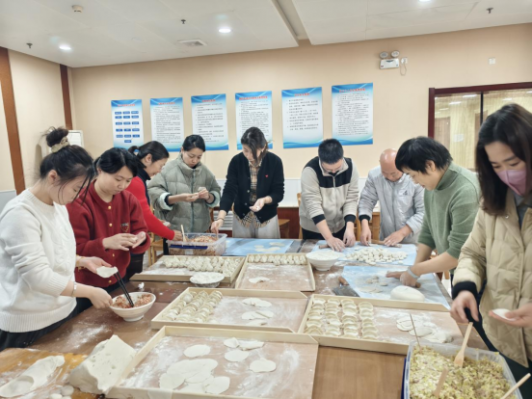 ����ӭ�´� ���ְ����� �ӱ������ݿ�չӭ�´������ӻ