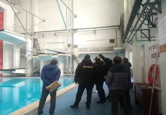 ��Ӿ��ˮ�˶����Ŀ�չ��ǰ��ȫ�����ͷ��˷ܼ�ר���鹤��