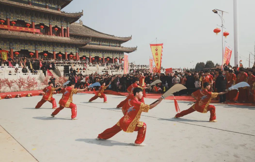 <b>��33��÷��ȭ���������̨��ƽ���ٿ�</b>