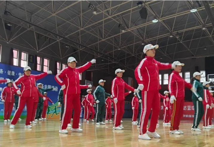 �����У���չ�����׷�ͬ־ѧϰ������