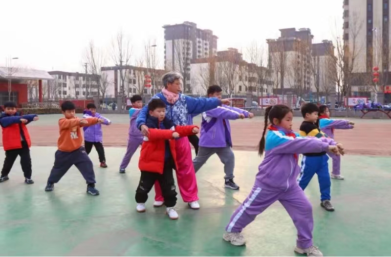 <b>�����и���������Э�᣺�����ŷ�����������Ƭ</b>