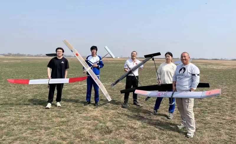 �������ľٰ캽ģ���м���ҵ�����