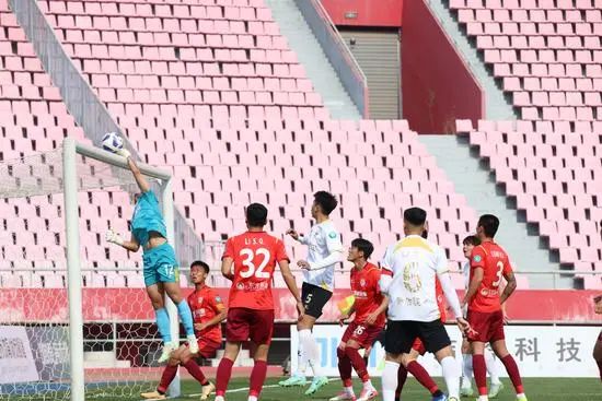 <b>�ȷ���ҫ֮��3-0̩������</b>