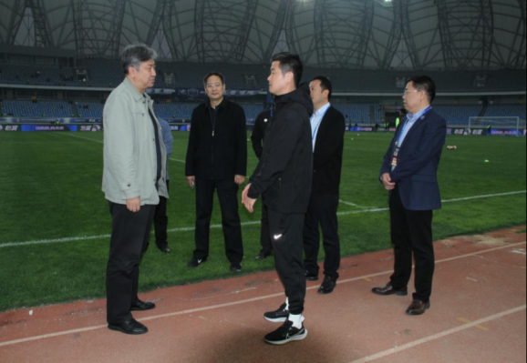 ����һ�е����ݶ����г�������������