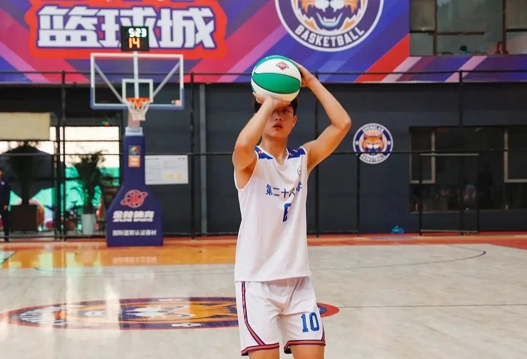 �����ܰɡ����ꡱ�ڶ����й�����������������������վ�����չ�