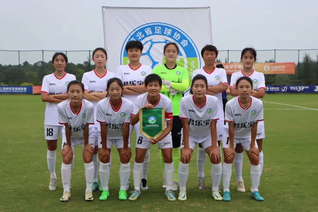 7��ʤ���ӱ����ֱ�Ů��Ծ���������ְ���λ��