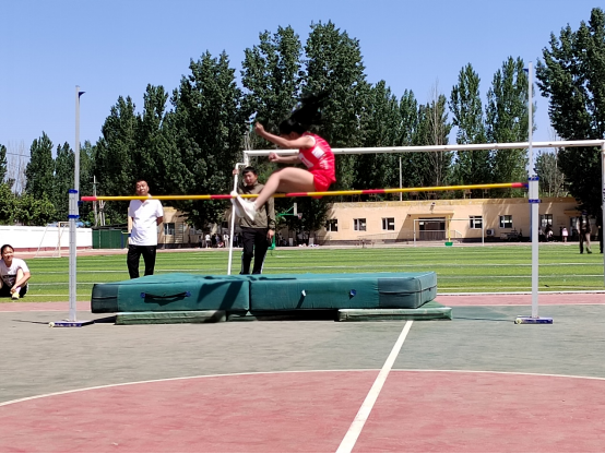 �����и������������