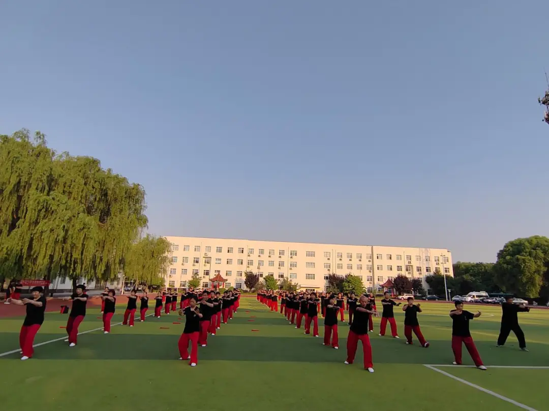 �������������˶����չ ȫ����εȻ�ɷ�