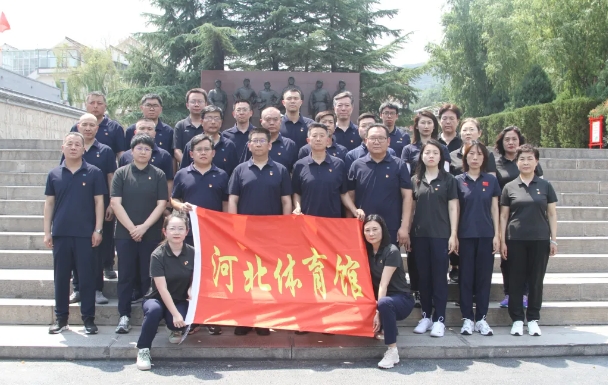 �ӱ������ݸ���·��һ����ʦ����ݿ�չ���⵳�ջ