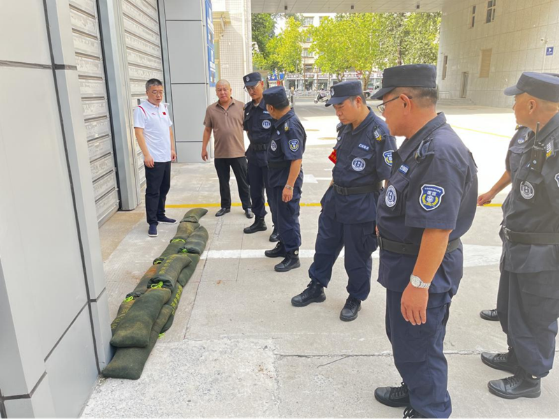 �˶�����ѧУ��չ��Ѵ����Ӧ������