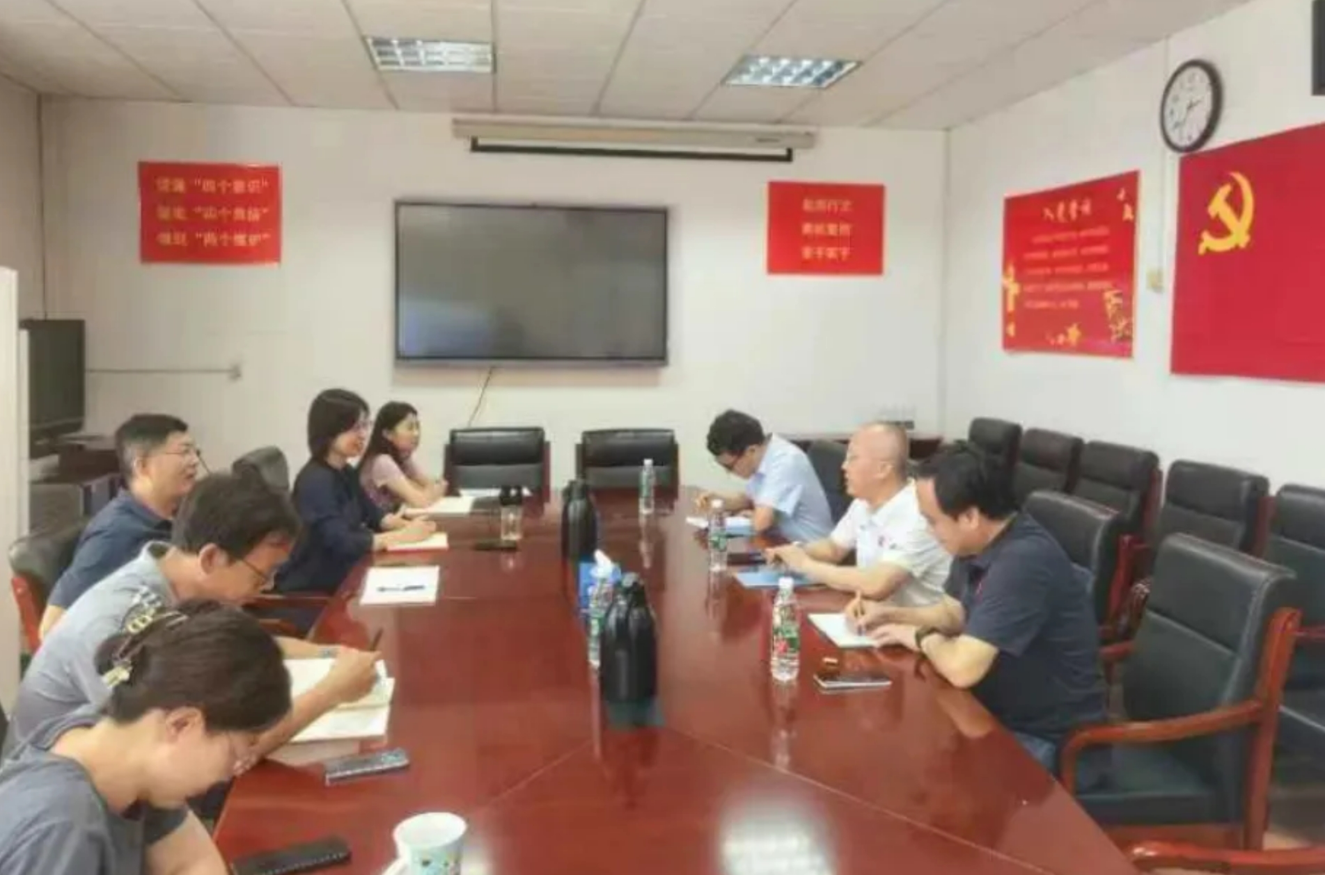 ��չ���ĸ����������ܾ��������Ĺ�ͨ�Խӹ���