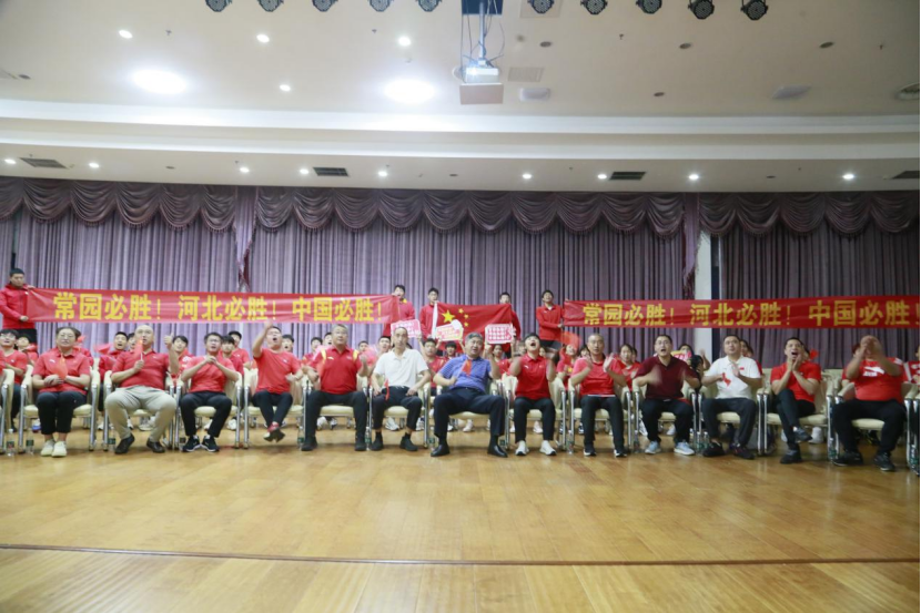 <b>Ϊ��԰�Ȳʣ��Թ���
��֯�ۿ����˻�Ů��ȭ��54���Ｖ����</b>